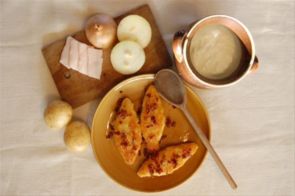 Fusia with curdled milk 