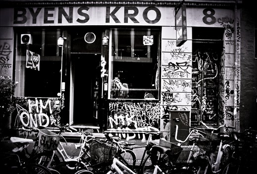 BIKES AND GRAFFITY TAGS 