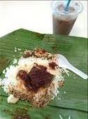 The Nasi Lemak I had at a night market in KL. Just how I remembered it, served warm and wrapped in a banana leaf. Ice Milo helped mellow the spice from the sambal. : by tastydips, Views[564]