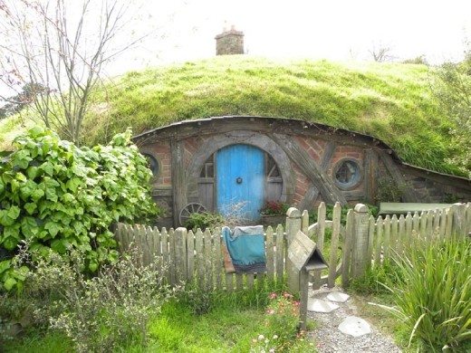 Hobbit hole all dressed up