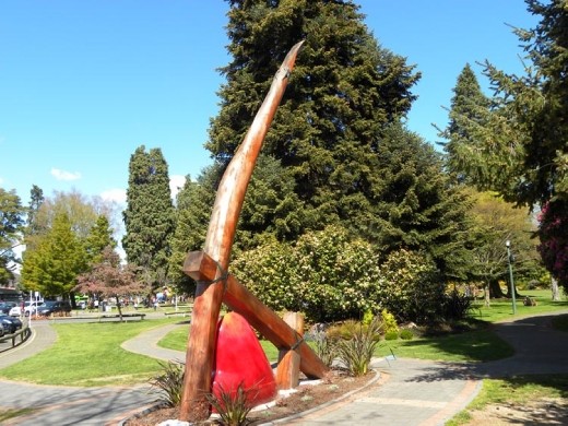 Now THAT'S a big anchor!