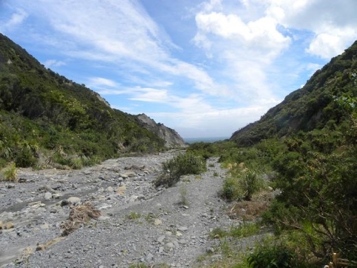 On the way back, we could easily see the ocean