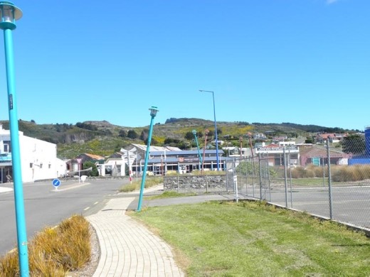 Look! It's the Bluff bluff!