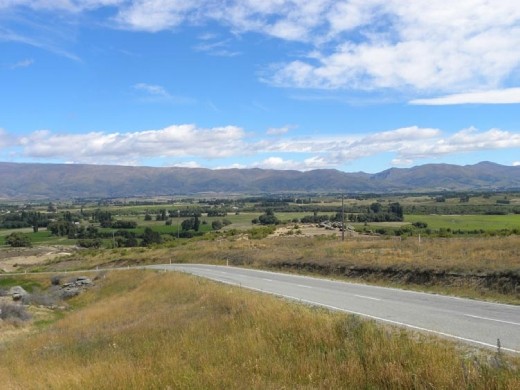 Looking west toward the Dunstan mountains.