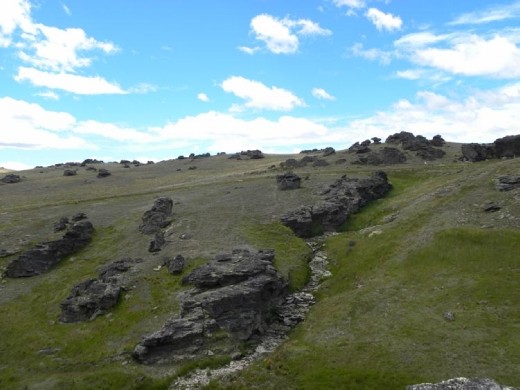 Lots of rock on all the ridges.