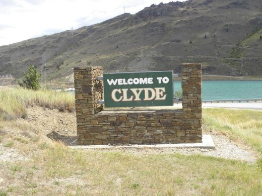 Clyde is a pretty little historic town between Alexandra and Cromwell.