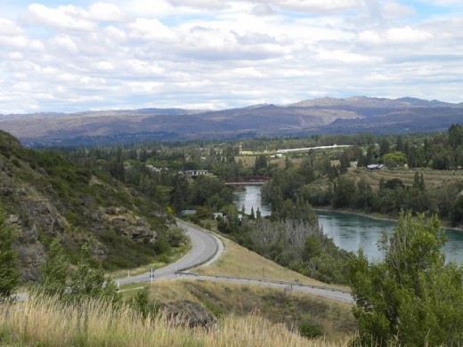 The Clutha River has the prettiest green color we've seen yet in NZ.