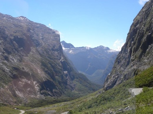 This is what the view looks like without the clouds. (We took this photo on the way back from Milford Sound. It cleared up by then.)