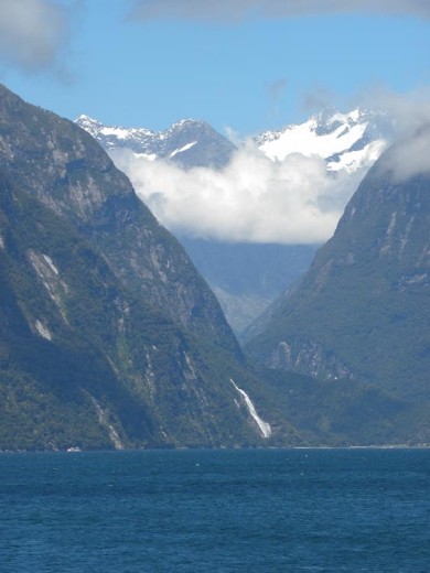 Another wardrobe change and the snow-capped peaks are visible.