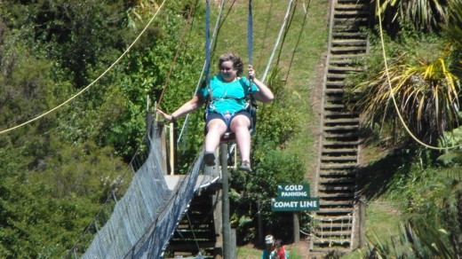 Anna waves at the people on the swingbridge. Now they want to go!