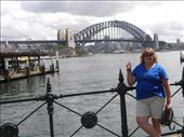 Yeah, we already figured it was the Harbour Bridge, ya' don't need to point it out!: by taylortreks, Views[208]