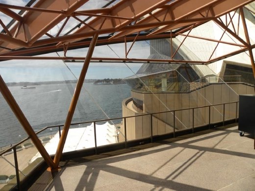 Glass walls were angled to permit a better view of the harbour and better water drainage.