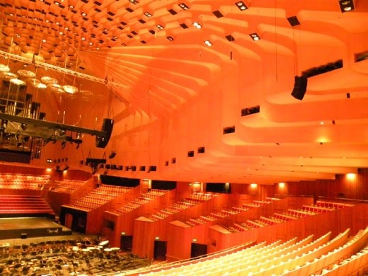 Acoustics and lighting were phenomenal. We wish we had time to see a show there. It is VERY high on our wish list when we return to Australia.