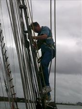 Whew! He made it!: by taylortreks, Views[196]