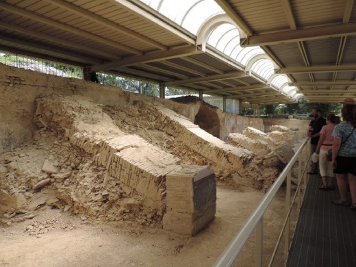 Amazingly, the frescoes withstood the earthquake which toppled most of the structures.