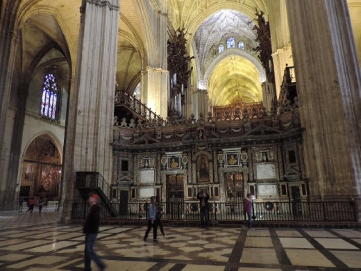 Upon entering the main part of the Cathedral, you're just gobsmacked by the immensity of it all. The size and grandeur... Wow.