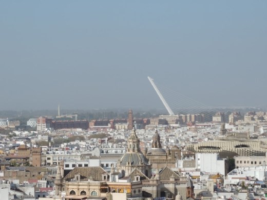 We can clearly see the iconic Alamillo Bridge, built for the 1992 Expo.