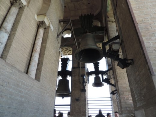 There are 24 bells atop the Giralda. Supposedly one for each major church in Seville. Now we must race back down the Giralda to go get ready for the Flamenco show! 
Going down went a lot faster!