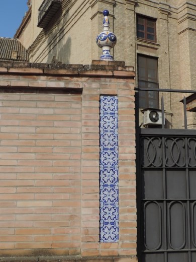 The building was an intriguing mixture of old and new, and it works well!