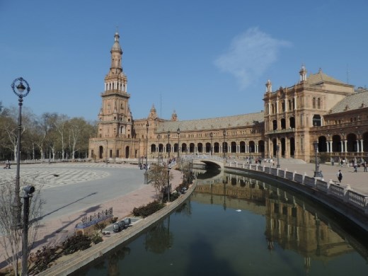 The morning sun gave us a better view of the North Tower.