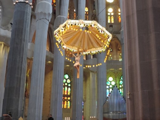 And more details, as seen in the crucifixion above the main Chapel.