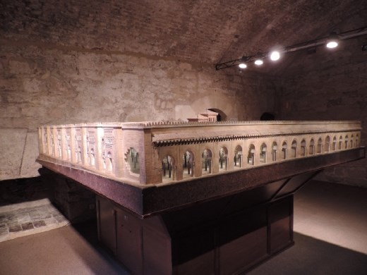 A model of the Mezquita. A very detailed model of the Mezquita. You can even look in the windows and see inside!