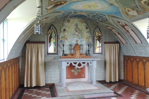 Beautiful altar in the Italian Chapel