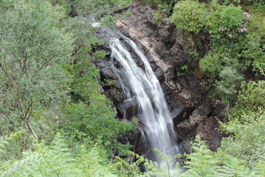 The lower falls meander over rocks rather than falling cleanly