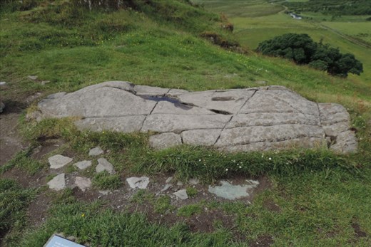 Coronation-Stone-Used-to-Identify-Early-Kings