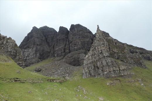 Heres-the-Cliff-Face-Just-North-of-the-Old-Man