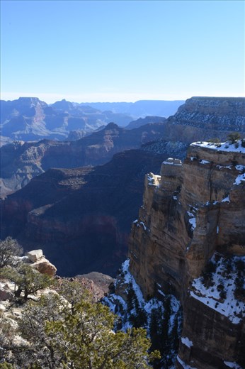From this lookout, there were even MORE layers front to back, dwindling in the distance.