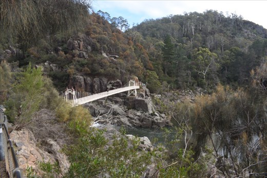 The Alexandra Bridge spanned the Gorge at a height well above the river (making it safe to cross even during flooding conditions).