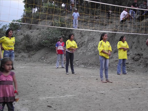 ...y volley para las chicas!