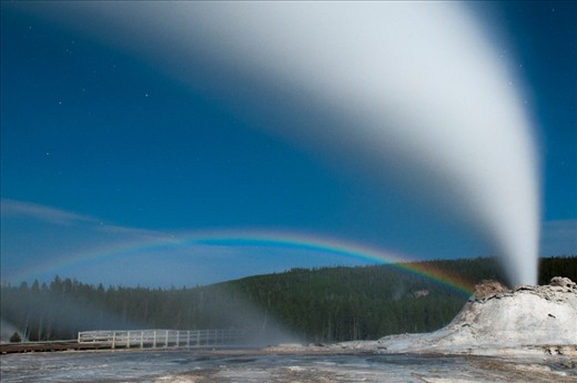 Castle Geyser’s eruptions are predicted at an approximate 8 hour interval, but the next eruption was unpredictable as there had been a minor eruption. It was nature’s special performance as the full moon, wind direction, and the clear sky created a lunar rainbow formed in the mist of the eruption despite a 4 hour delay. The long wait under the harsh weather was well rewarded with nature’s special gift for me that night.