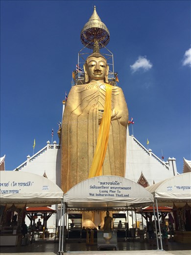 A giant Buddha!