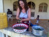 Prepping the cassava leaf: by tgvonline, Views[385]