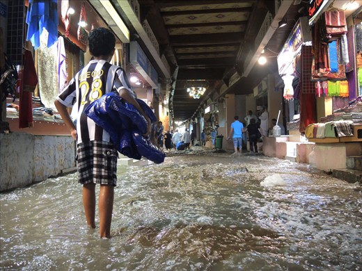 When Muttrah is raining, crossing the moment becomes difficult in the suq.
