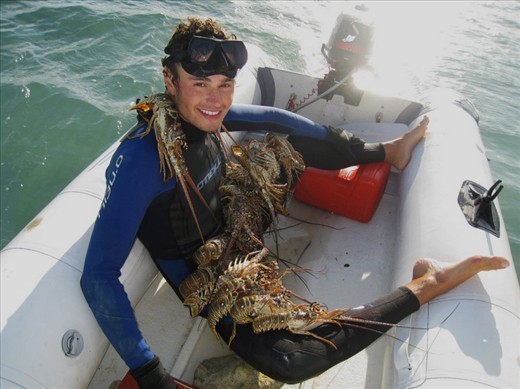 Lobstering near Elbow Cay