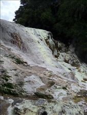 Unconventional waterfall, Wai-o-tapu: by thekiwireporter, Views[175]
