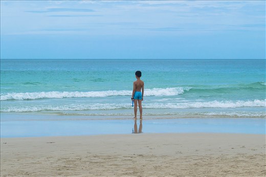 Koh Samui. a boy looking at the horizon. 