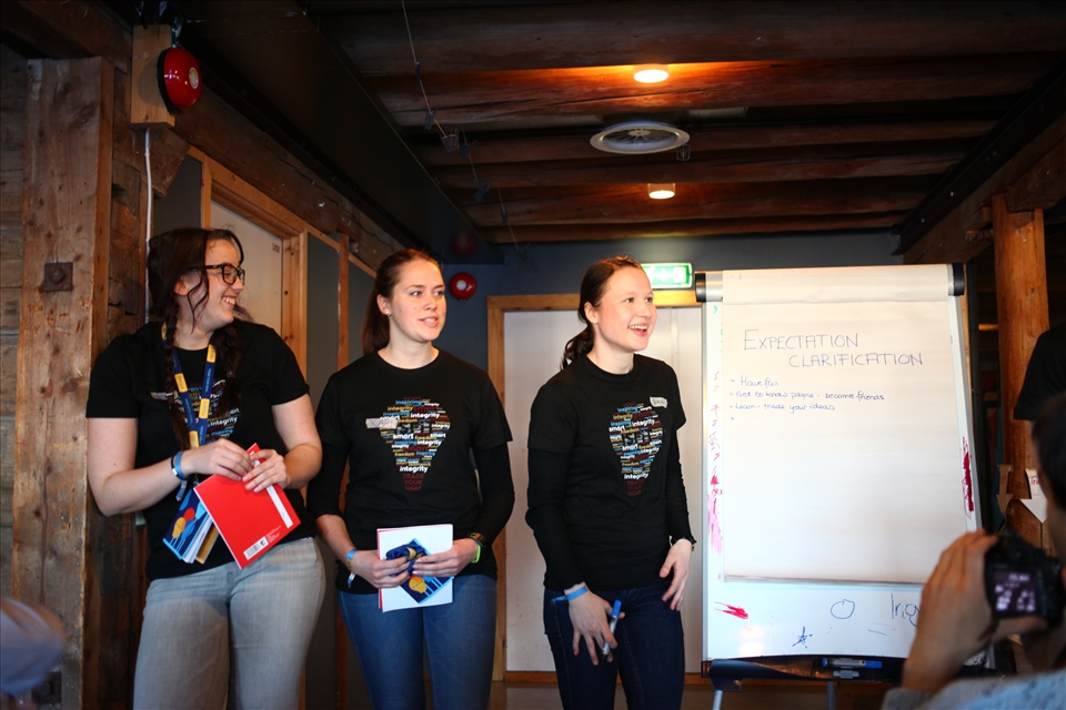 Martine, Kari and Jorinde, three  friendly Norwegian workshop leaders were facilitating us, a group of 30 international students around the world, during a discussion session. They were all volunteering in the festival and have been working hard for nearly a year to make this happen. During 10 days, we gathered in workshop to discuss about the global issues, made friends and exchanged ideas with each other. I felt warm and welcome in this place despite the cold weather outside. 