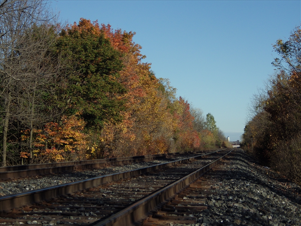 12 o'clock at the tracks. #noedit