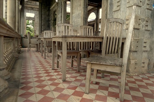 Just like Filipinos leaving the country, which has been a trend over the years, to help improve the lives of families left in the Philippines, there's certain kind of emptiness that each and everyone feels being far away from their loved ones.