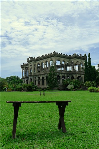 In a larger perpsective, a majestic view of a place is nothing without the people who will adore and appreciate its beauty and history. Chair, in this case, offers a reputed view of once a mansion of a sugar baron in Bacolod City.