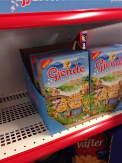 Troll cookies (instead of (now-boring) animal crackers!)