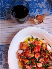 A perfect pairing: vino tinto and polbo á galega : by thismustbethetaste, Views[272]