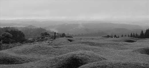 The undulating hills of Ruapekapeka preserve the Pā sites history.