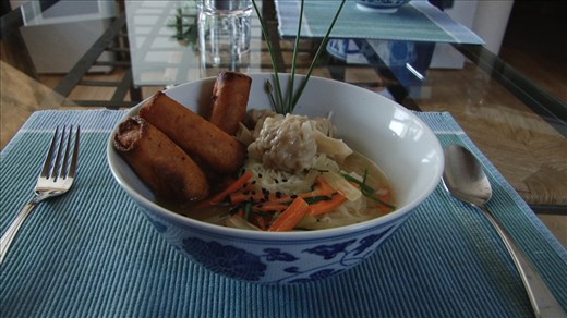 Indo Rice Noodle with Shrimp Egg Roll