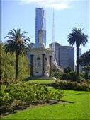 Statue of Queen Victoria: by thomasz, Views[261]