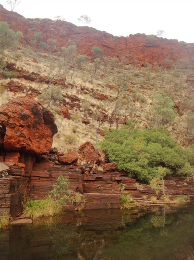 Orange boulder, Dales Gorge, Karijini NP, WA